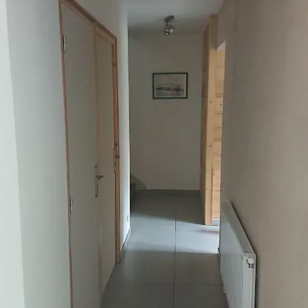 Des *